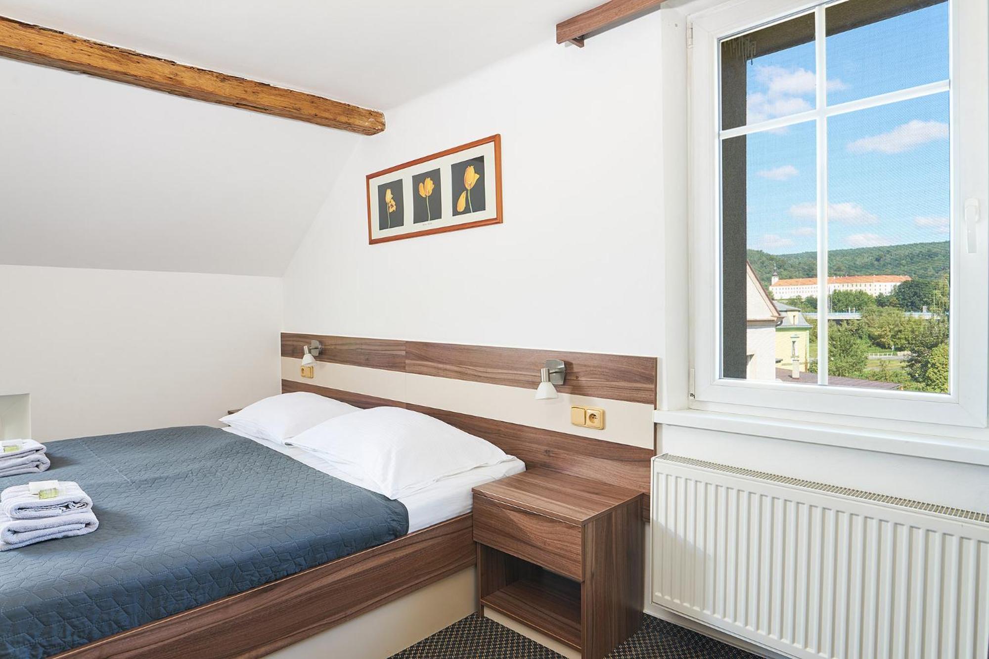 Hotel Kocanda Decin Exterior foto